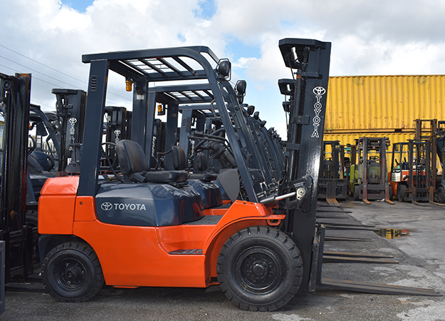 FORKLIFT RENTAL MIAMI